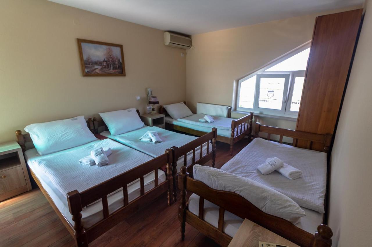 Motel Atos Laktasi Ngoại thất bức ảnh