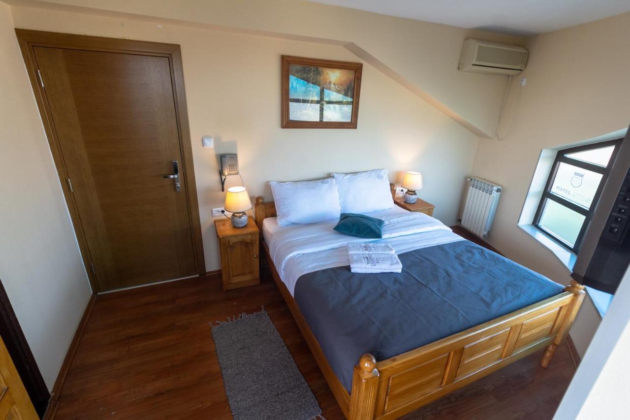 Motel Atos Laktasi Ngoại thất bức ảnh